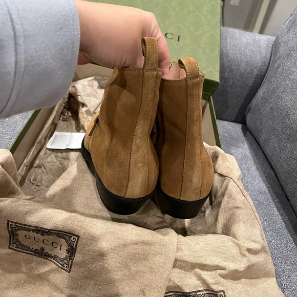 NEW in box. Gucci brown suede boots - Picture 14 of 16